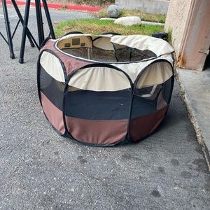 Pet playpen